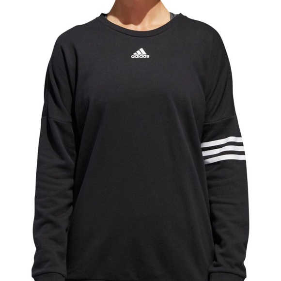 adidas Tops - NWT Adidas Oversized Crewneck Sweatshirt
